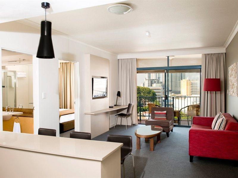 Aparthotel Mantra On The Esplanade 4*